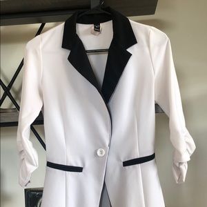 Windsor White & Black Blazer/Jacket Size Small